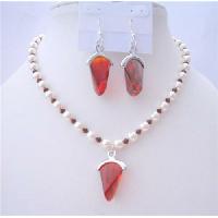 White Pearls Jewelry Set w/ Swarovski Siam Red Crystals And Rhinestone Rd Pyramid Pendant & Earrings Necklace Set