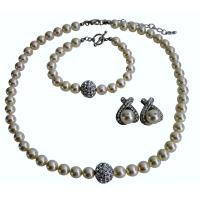 Custom Elegant Ivory Pearls Diamond 8mm Handmade Exclusively Gorgeous Bridal Jewelry Complete Set With Bracelet Sparkling Diamond Ball Beautiful Jewelry Set